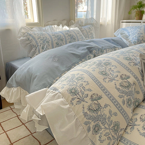 Cottagecore Blue Floral Bedding Set