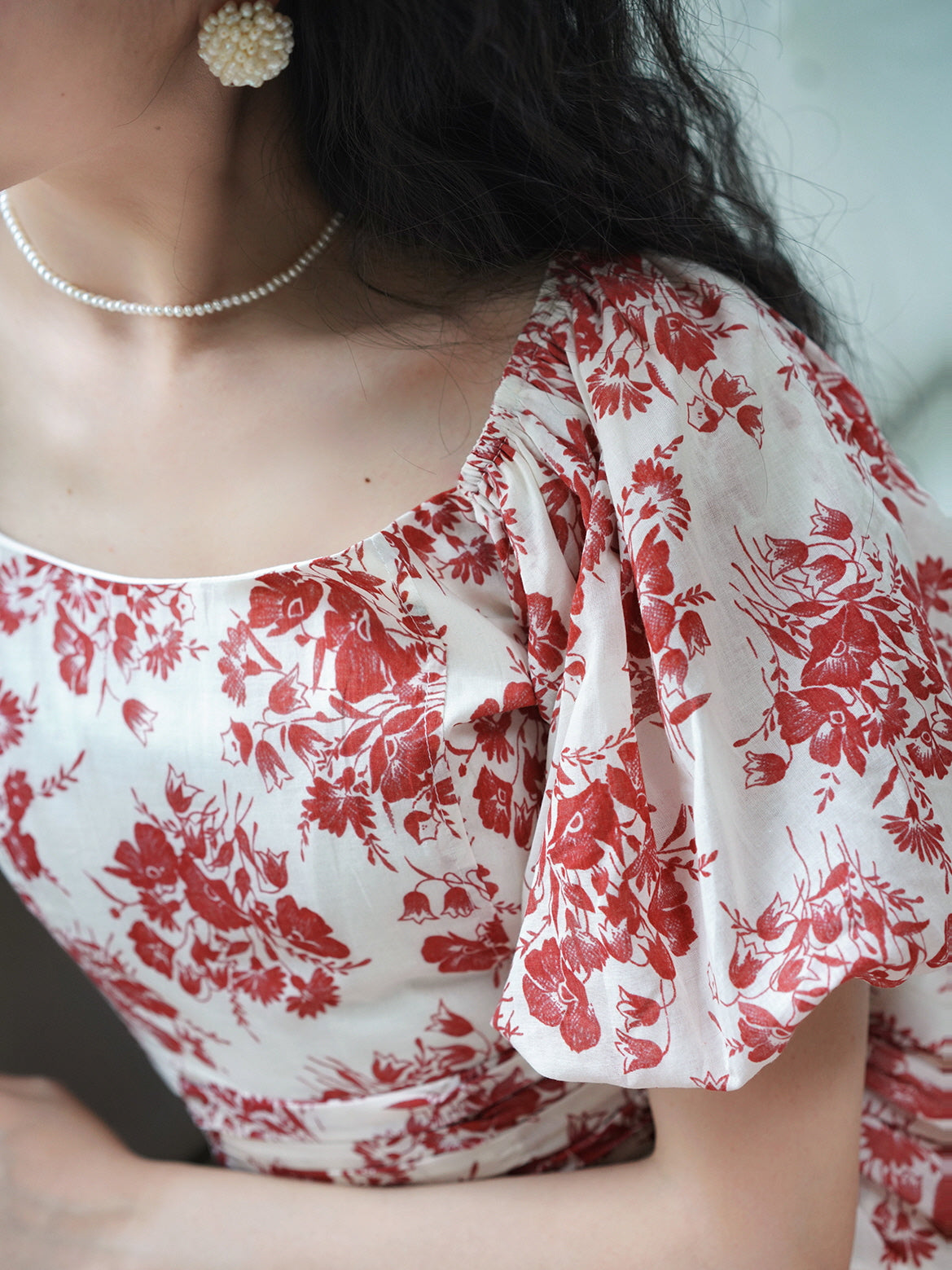 Isabella's Chic Floral Summer Dress