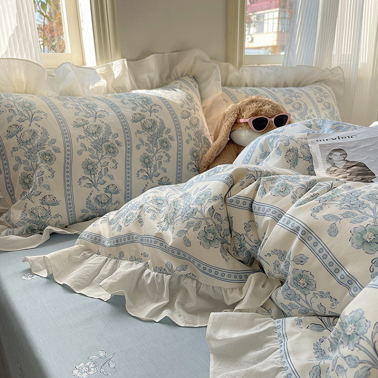 Cottagecore Blue Floral Bedding Set