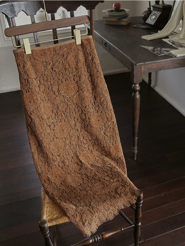 Vintage-Inspired Floral Lace Skirt