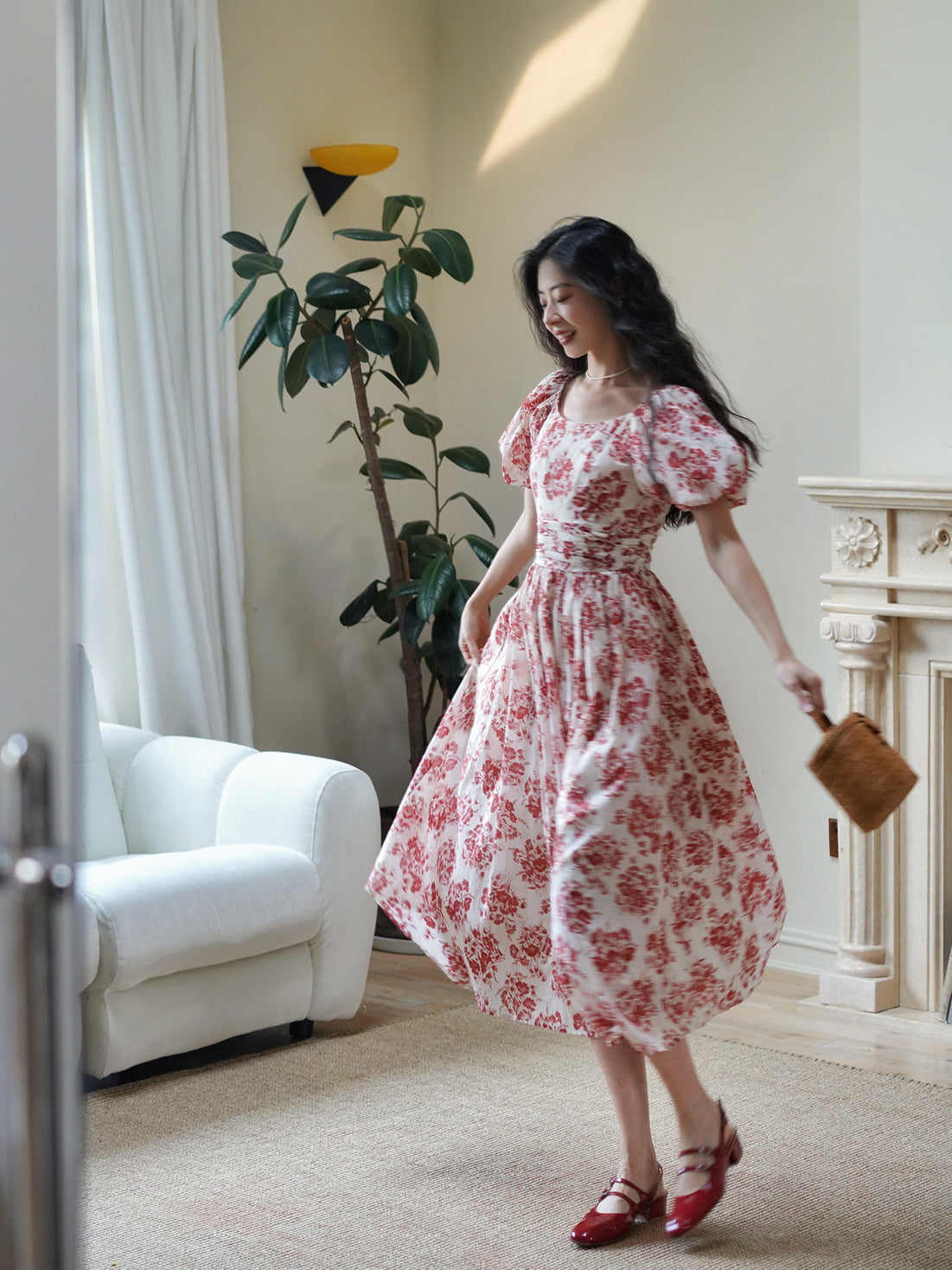 Isabella's Chic Floral Summer Dress