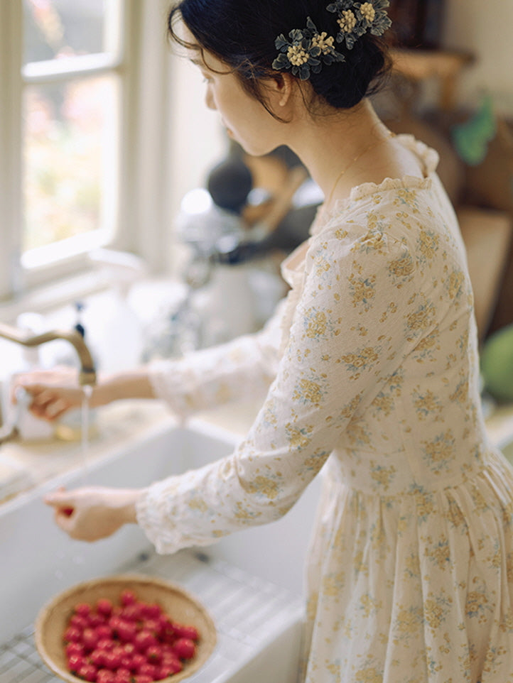 Floral Cottagecore Long-Sleeve Cotton Dress