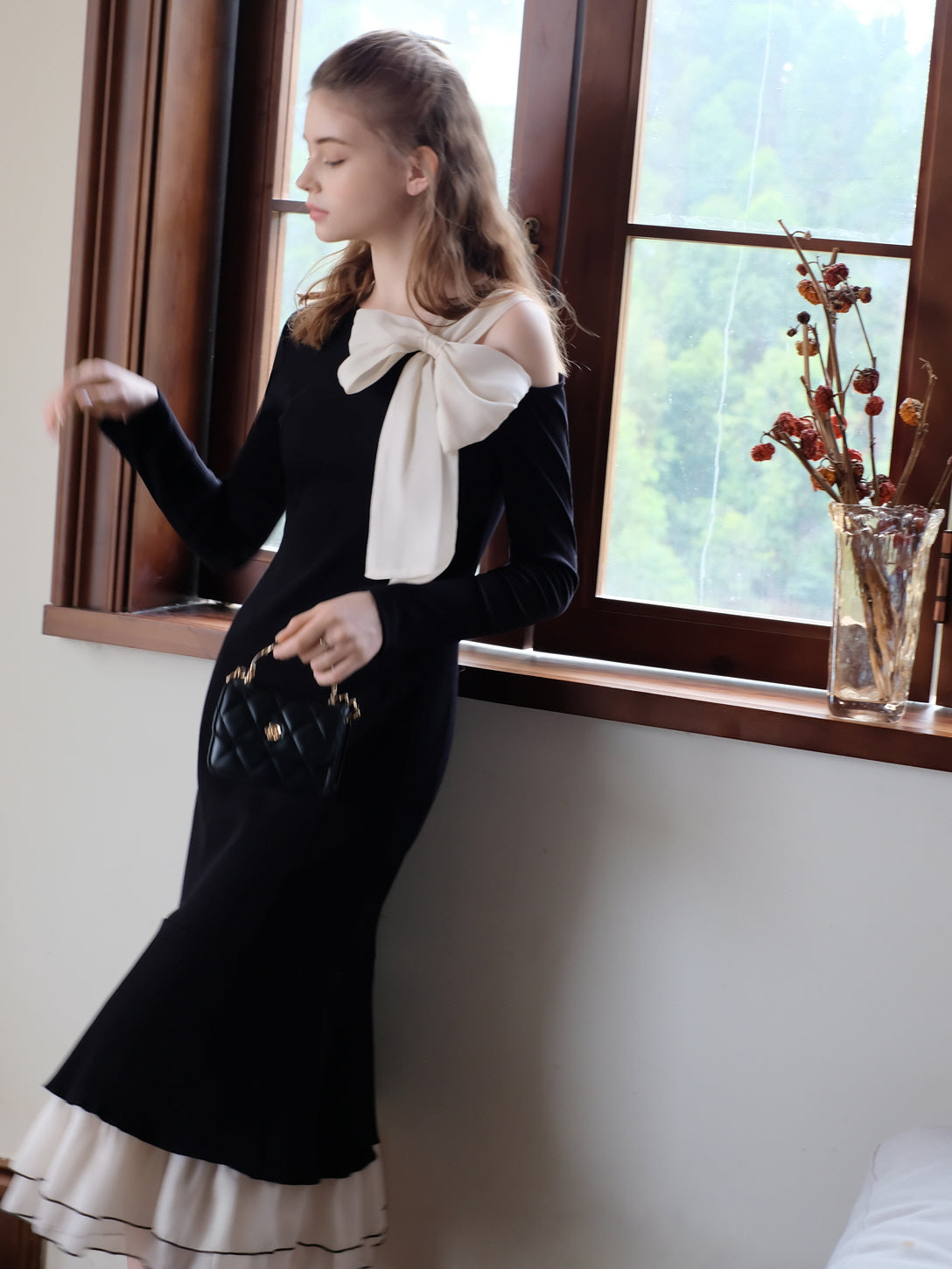 Elegant Bow-Accent Mermaid Knit Dress