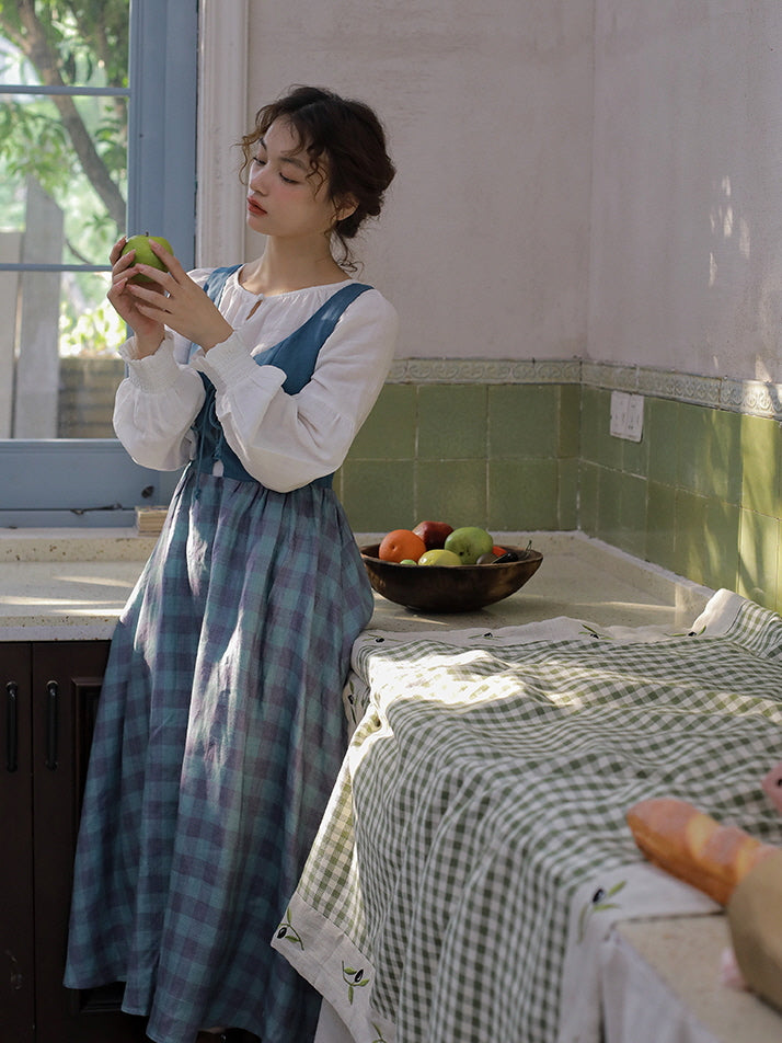 Vintage-Inspired Linen Pinafore Dress & Classic Cotton Blouse