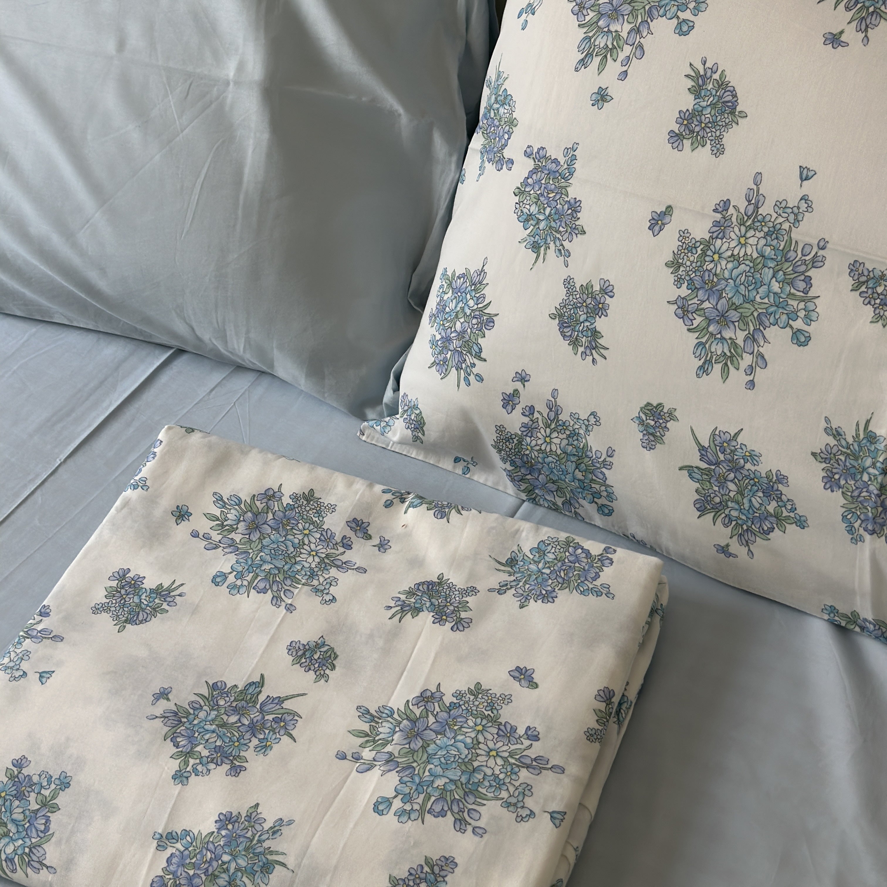 Blue Blossom Dream Bedding Set