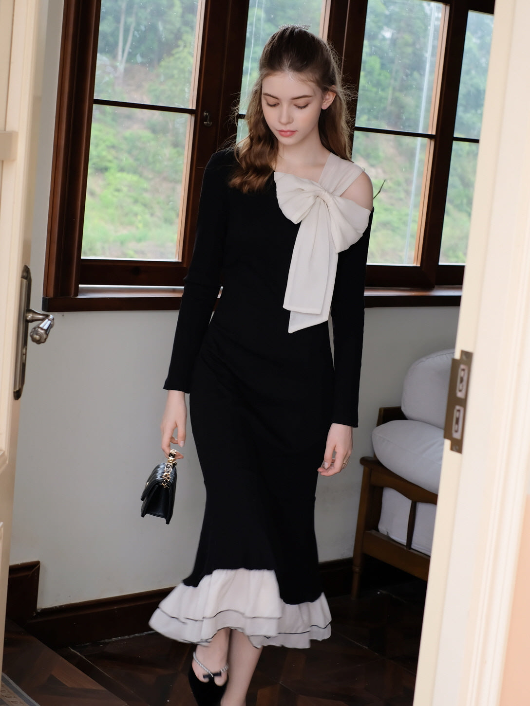 Elegant Bow-Accent Mermaid Knit Dress