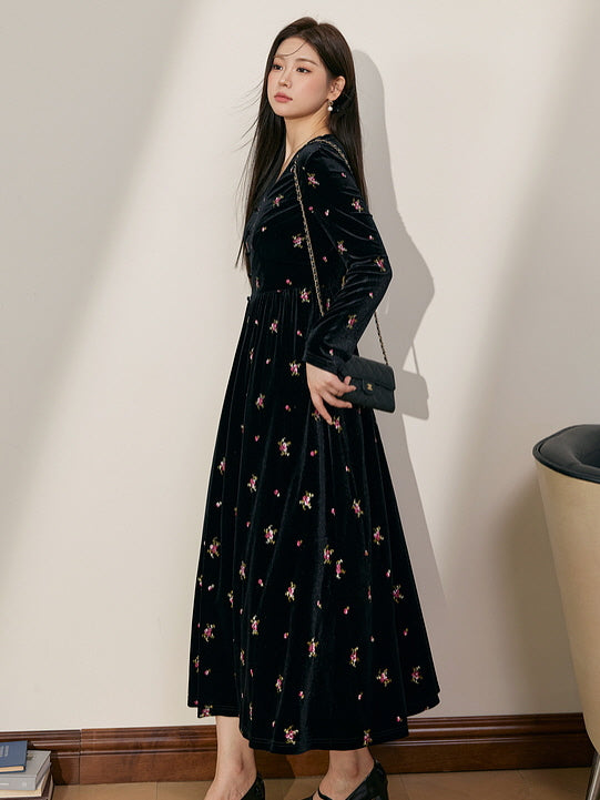 Vintage Velvet Floral Embroidered Dress