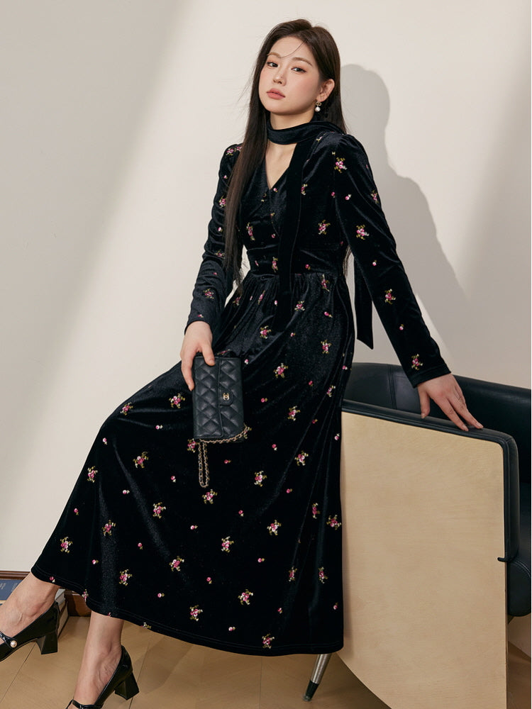Vintage Velvet Floral Embroidered Dress