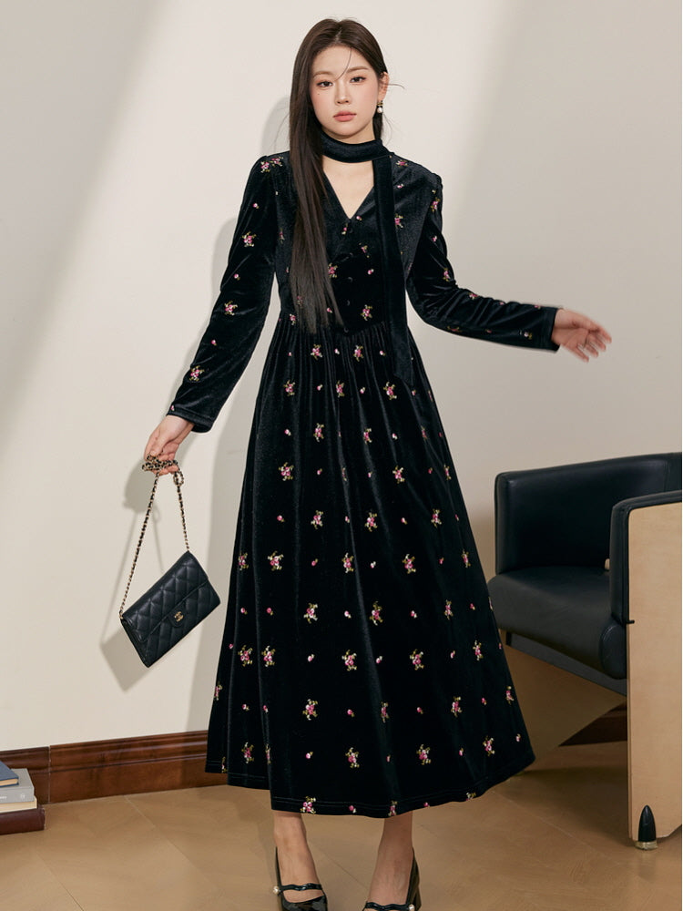 Vintage Velvet Floral Embroidered Dress