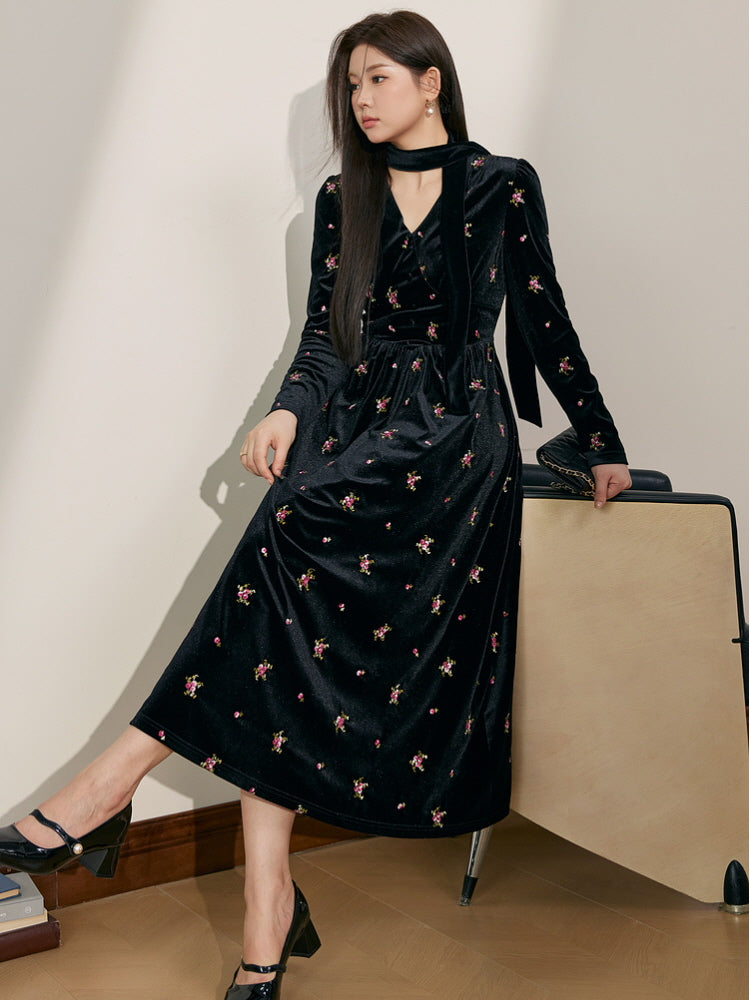 Vintage Velvet Floral Embroidered Dress