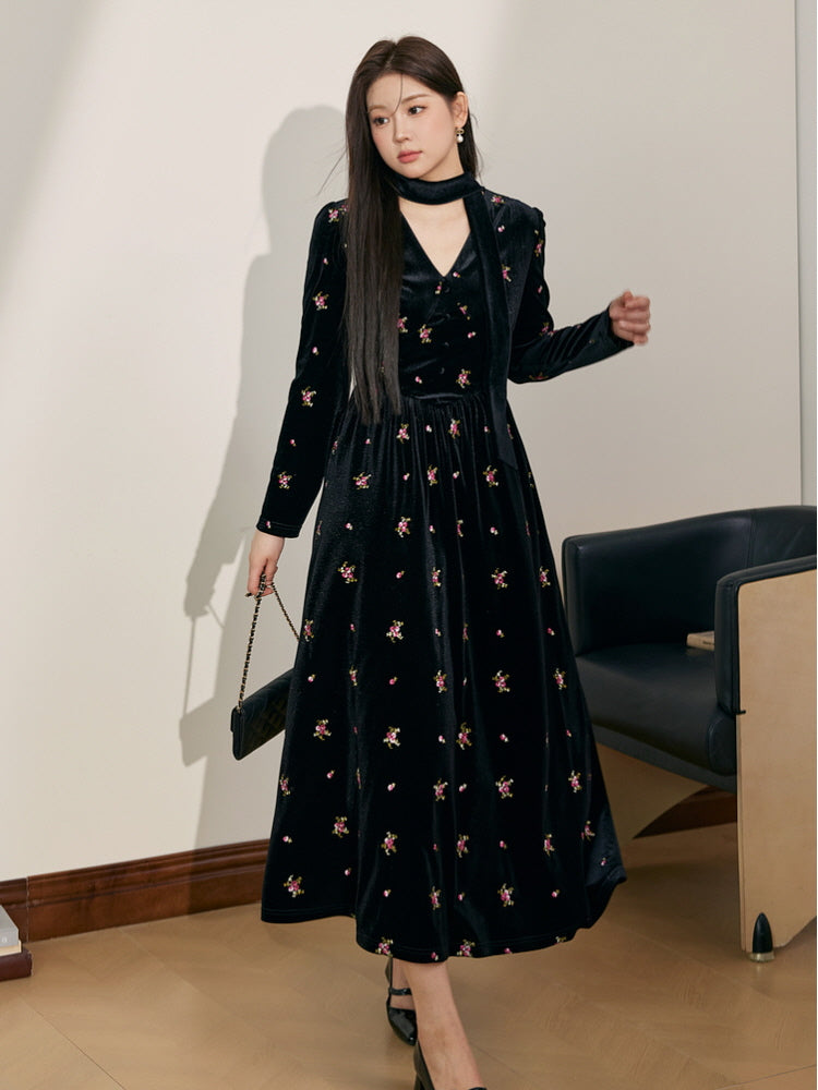 Vintage Velvet Floral Embroidered Dress