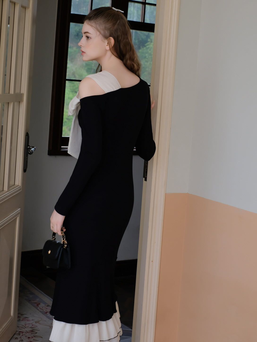 Elegant Bow-Accent Mermaid Knit Dress