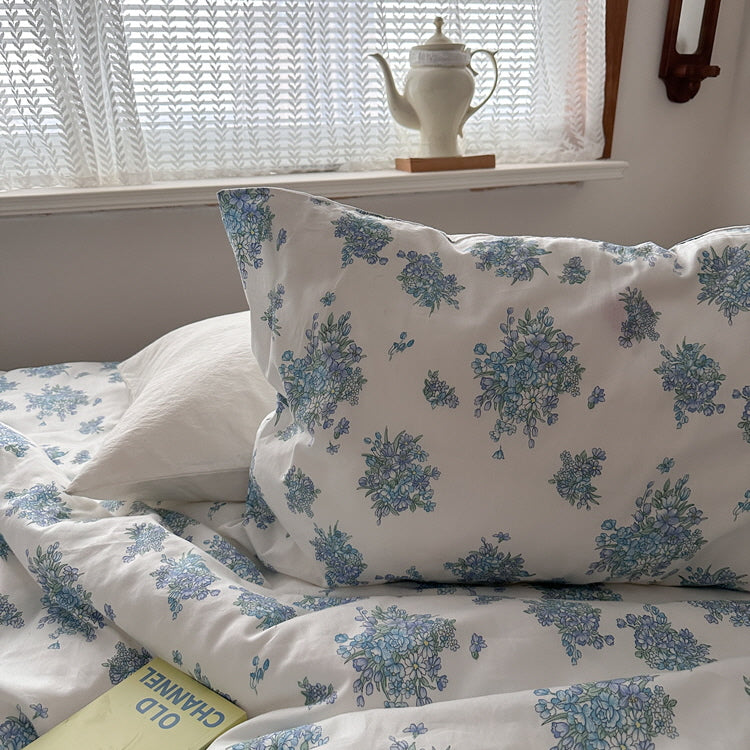 Blue Blossom Dream Bedding Set