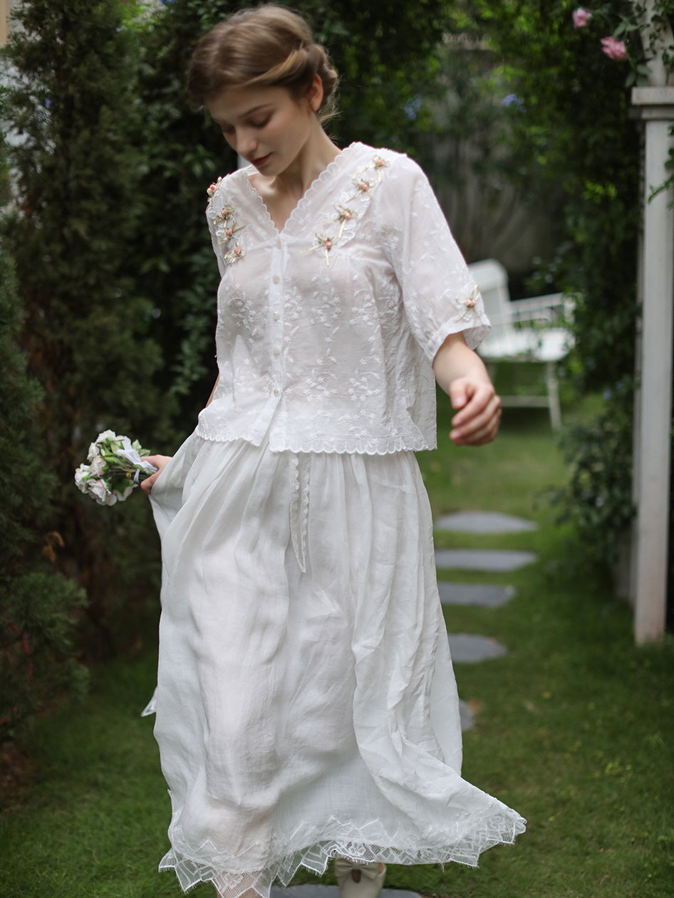 Ella's Retro Floral Elegance Blouse