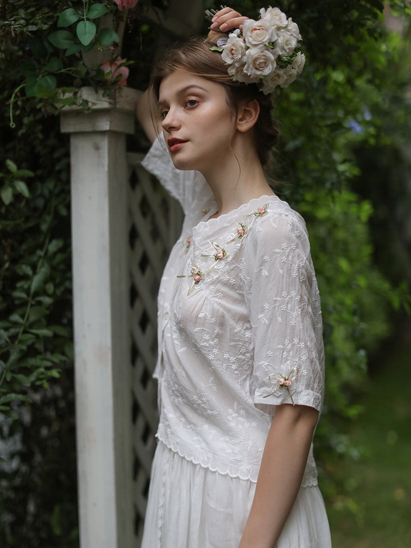 Ella's Retro Floral Elegance Blouse