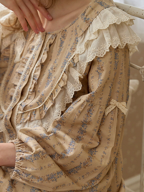 Vintage Lace-Trimmed Floral Nightgown