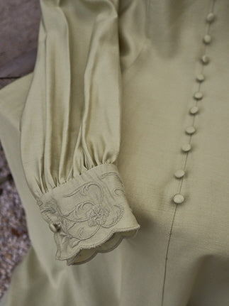 Vintage-Inspired Embroidered Buttoned Dress