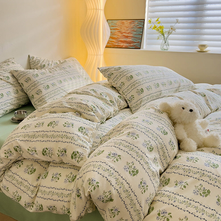 Cottage Style Green Floral Bedding Set