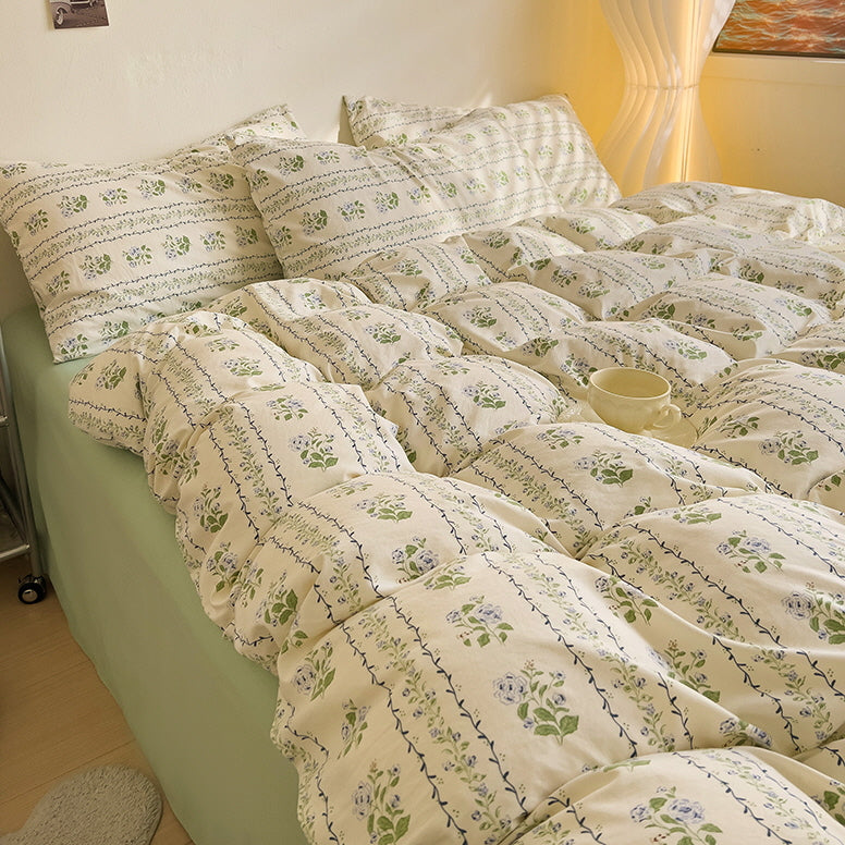 Cottage Style Green Floral Bedding Set