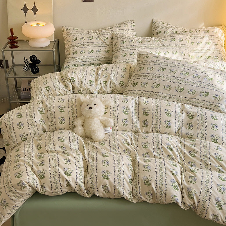 Cottage Style Green Floral Bedding Set