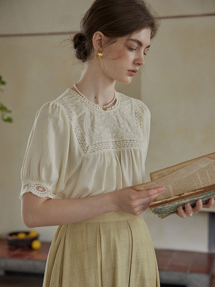 Delicate Floral Lace Trim Blouse