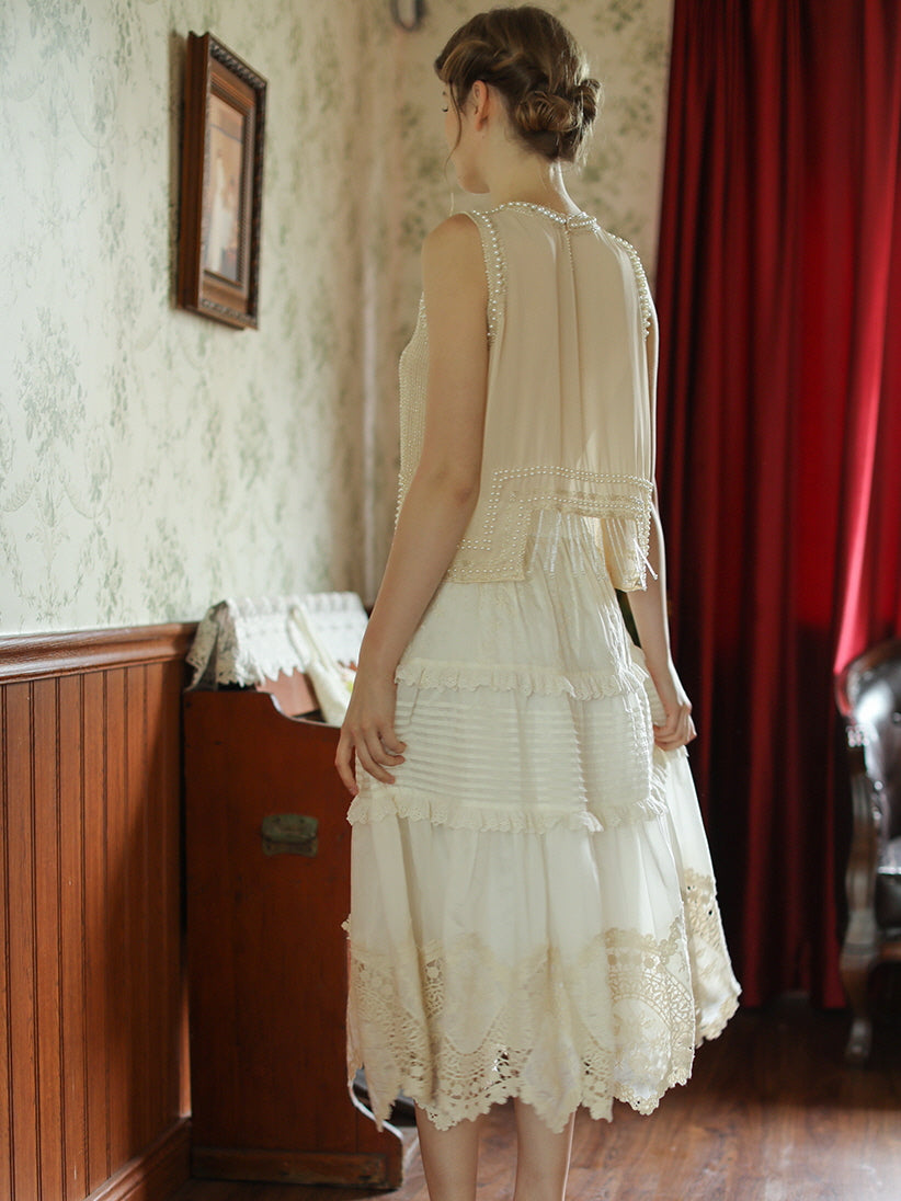 Olivia's Retro Flower Elegance Top