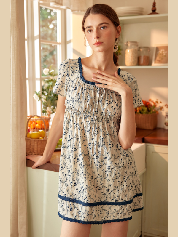 Vintage Floral Square Neck Nightdress
