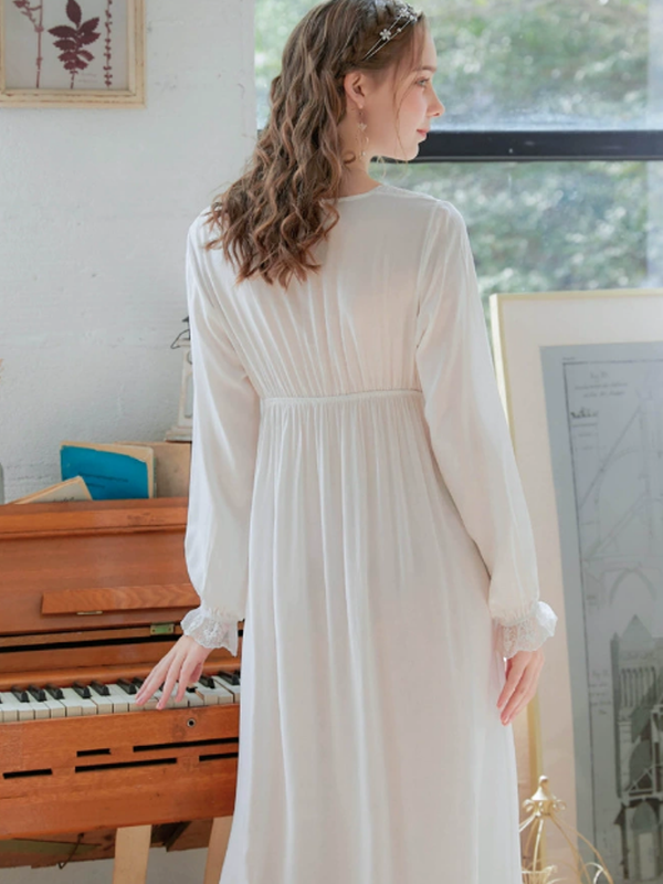 Pure White French Vintage Nightgown