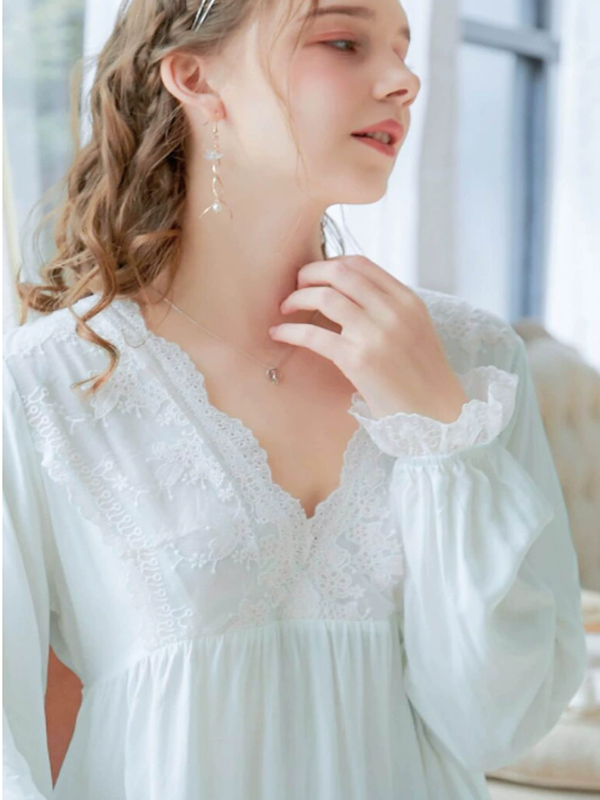 Pure White French Vintage Nightgown