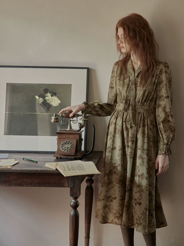 Vintage Floral Enchantress Dress