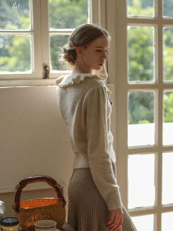 Frilled Collar Floral Embroidered Sweater