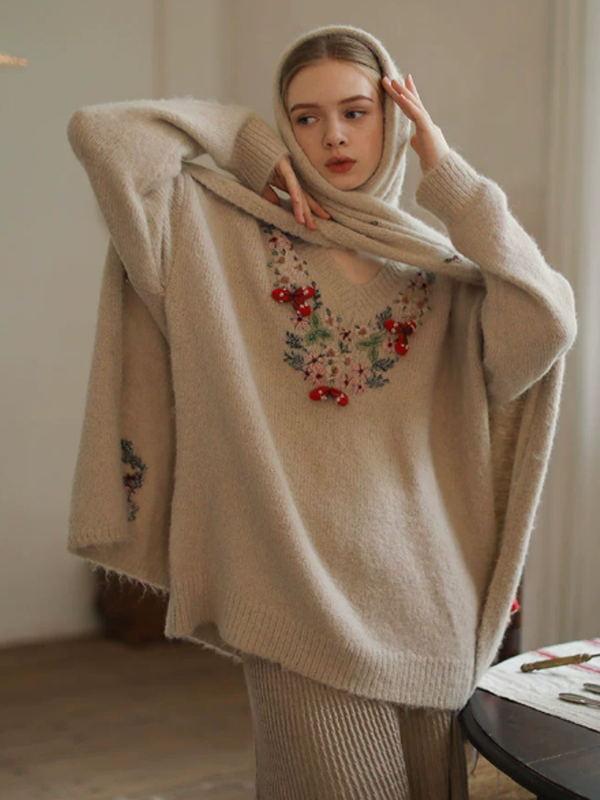 Elegant Floral Cashmere V-Neck Sweater