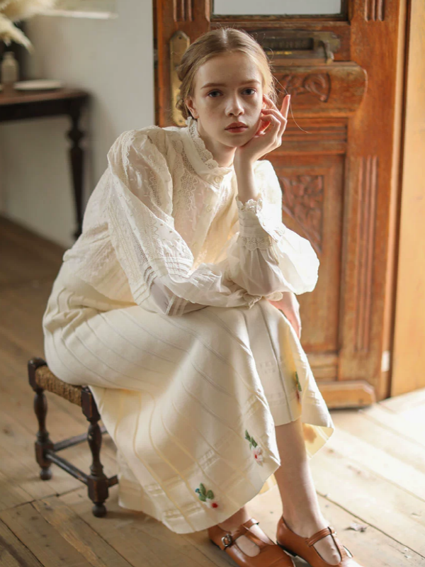 Classic Ivory Lace Story Blouse