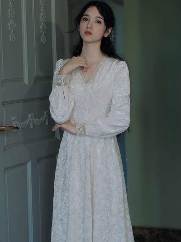 Swan Elegance Floral Dress