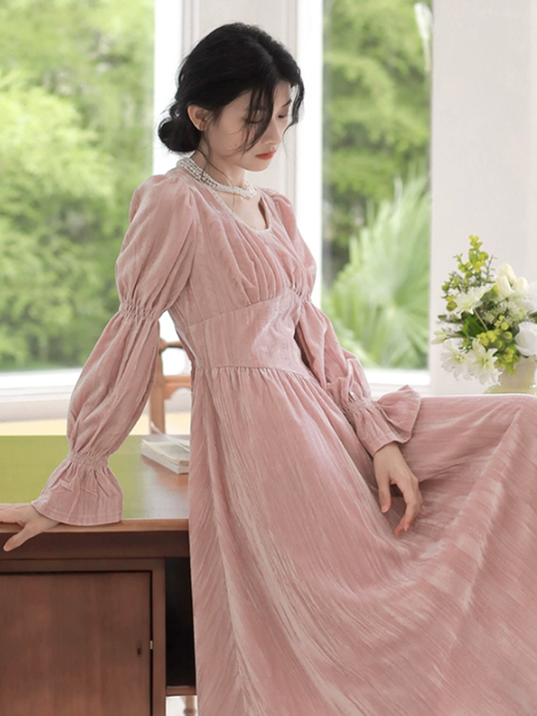 Vintage Pink Velvet Elegance Dress
