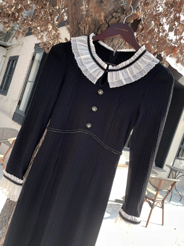 Elegant Frilled Noir Knit Dress