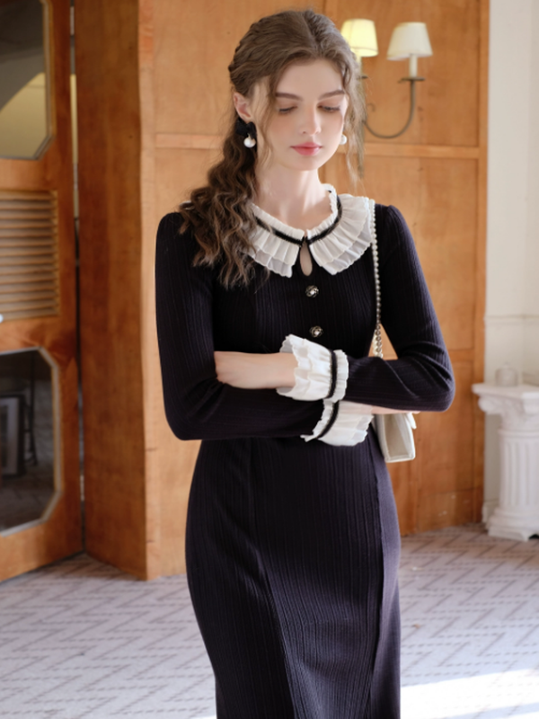 Elegant Frilled Noir Knit Dress