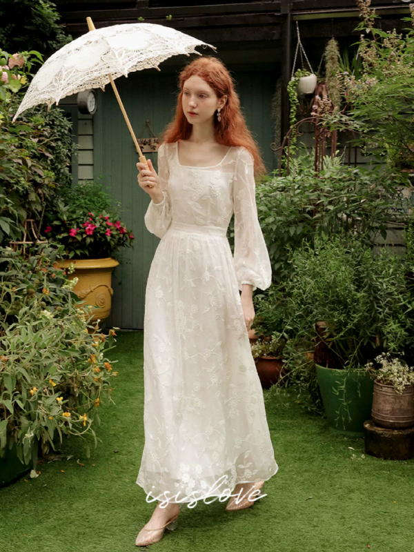 The Enchanted Garden Dress White / L The Enchanted Garden Dress White / L