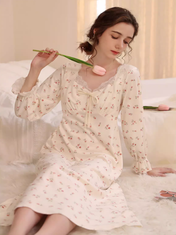 Rose Dreamer Nightgown