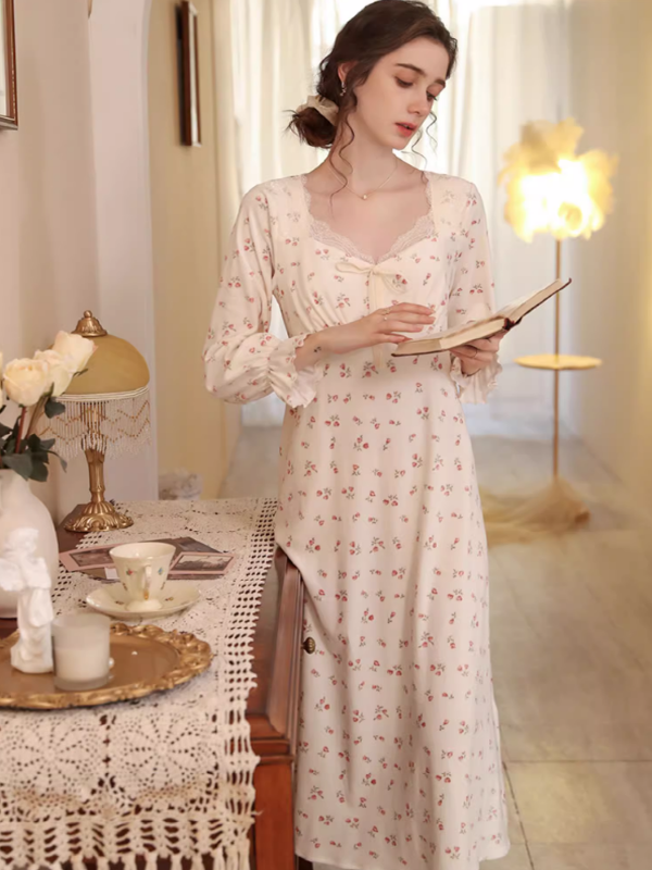 Rose Dreamer Nightgown