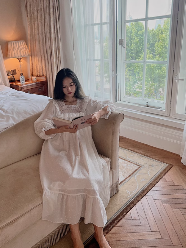 White Vintage Lace Long Nightgown