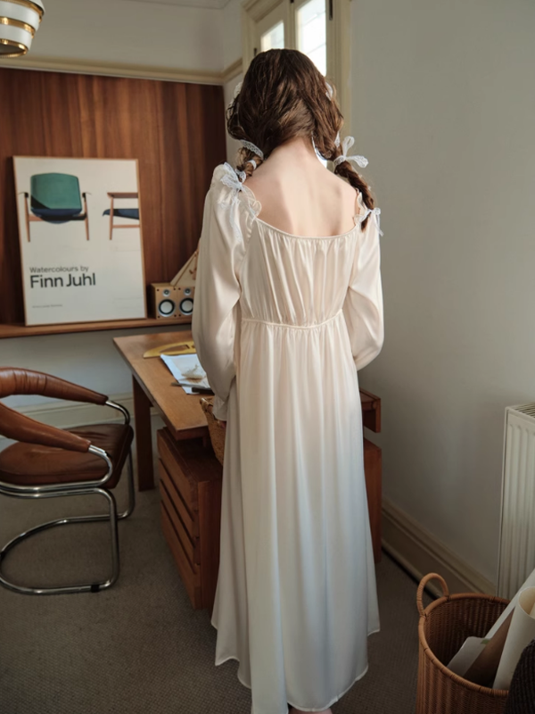 Vintage Ivory Lace Nightgown