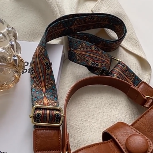 Retro Strap Crossbody Bucket Bag