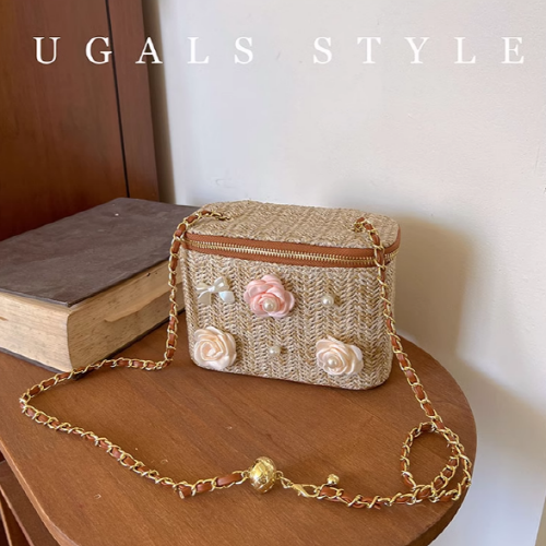 Flower Straw Woven Square Chain Bag