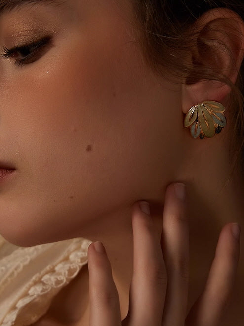 Vintage Leaf Stud Earrings