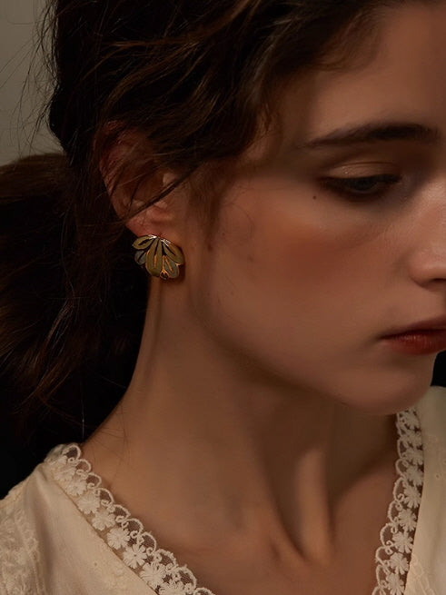 Vintage Leaf Stud Earrings