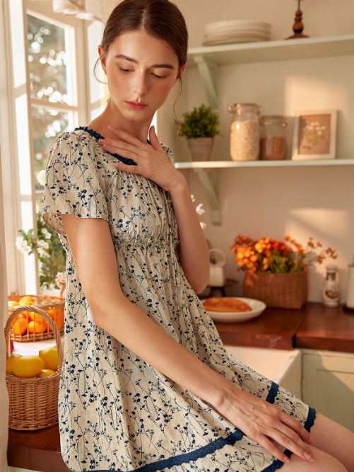 Vintage Floral Square Neck Nightdress