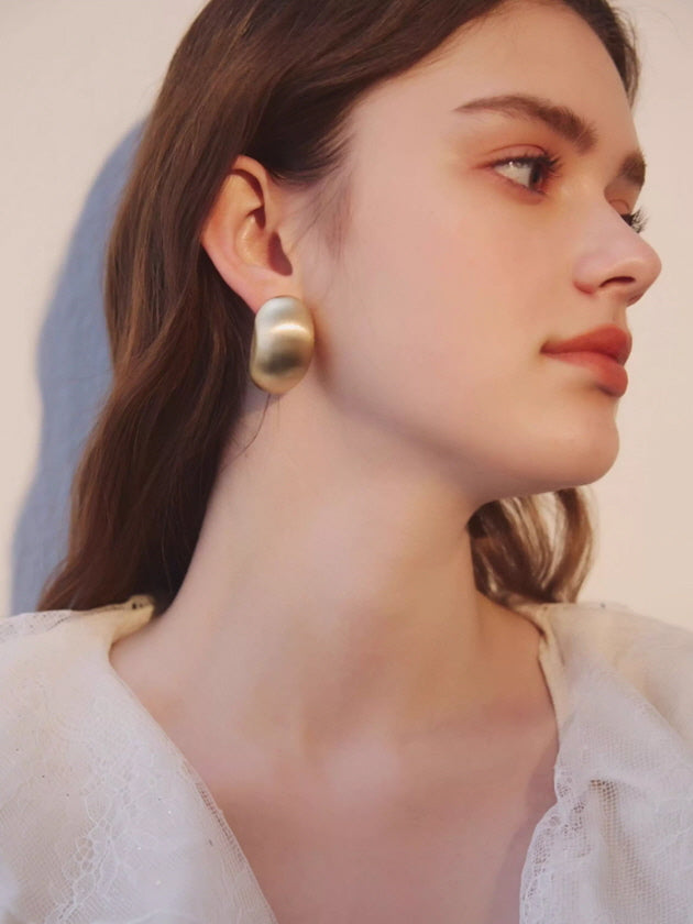 Golden Glow Vintage Dome Earrings