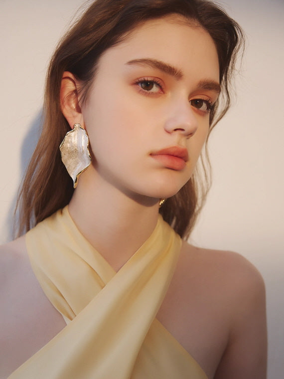 Romantic Vintage Seashell Statement Earrings