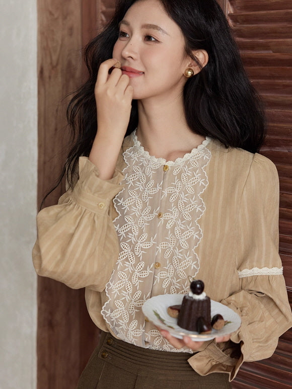 Vintage Beige Lace Panel Blouse